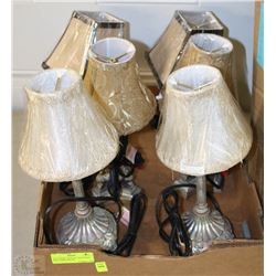 FLAT WITH 3 SETS OF 2 MATCHING MINI LAMPS DECOR