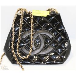 REPLICA CHANEL SHOULDER BAG