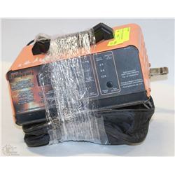 MOTOMASTER BATTERY CHARGER