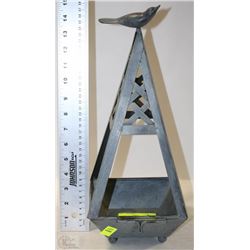 METAL DECORATIVE BIRD FEEDER (15"X6")