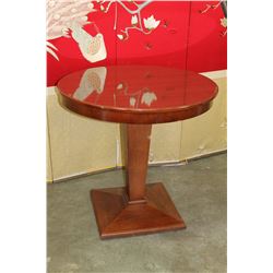 ROUND PUB STYLE TABLE