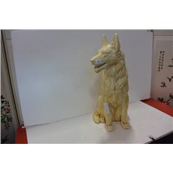 PORCLEAN DOG FIGURE