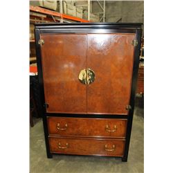 EASTERN STYLE GENTLEMENS DRESSER