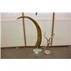 Image 1 : HORN AND METAL SKULL ON STANDS