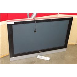 PANASONIC 42" TV