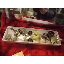 LOT OF ASSORTED RHINESTONE JEWELRY -