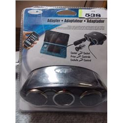 NEW 12V TRIPLE ADAPTER - "CUSTOM ACCESSORIES" PORTS FOR 2 12VOLT PLUG  IN ACCESSORIES AND ONE STANDA
