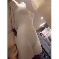 HANGING MANNEQUINN - TORSO - FLAT BACK - WHITE
