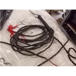 LEATHER WHIP - CAT'O 9 - 5 STAND