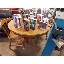 ANTIQUE KITCHEN TABLE - 42" DIA  X 30" TALL