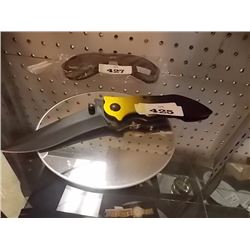KNIFE- MULITI COULOURED 3"BLADE WITH BELT CLIP