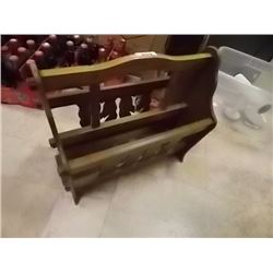 WOOD MAGAZINE HOLDER