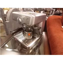 BREVILLE ESPRESSO MACHINE - WORKING
