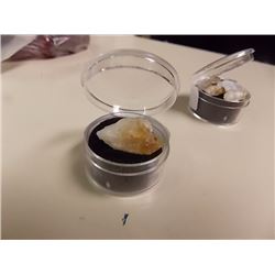 GEM STONE - ROUGH CUT & UNPOLISHED - GARNET