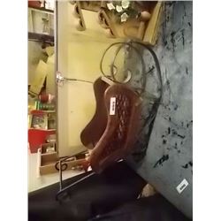 WROTE IRON AND WOOD DECORATIVE SLEIGH