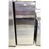 Image 1 : STAINLESS STEEL FRIGIDAIRE 2 DOOR REFRIGERATOR