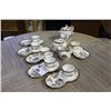 Image 2 : PAINTED JAPANESE TEA SET