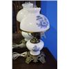 Image 3 : 3 VINTAGE LAMPS