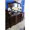 Image 2 : MAHOGANY SERPENT FRONT DRESSER WITH MIRROR