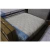 Image 2 : KING SIZE SERTA EUROTOP MATTRESS