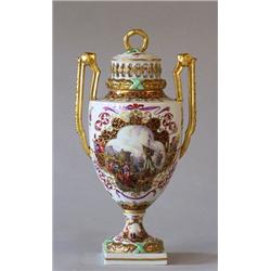 Urn with lid