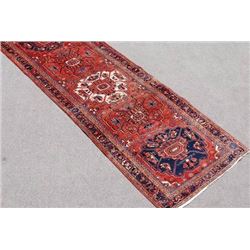 simply beautiful fine quality persian heriz runner