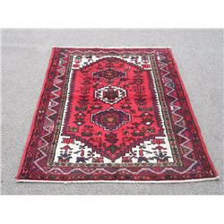 Fine Looking Hand Woven Persian Hamadan