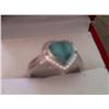 Image 1 : RING - 1.7CT HEART FACETTED RICH GREEN EMERALD & 2 ROUND FACETTED ACCENT SHOULDER DIAMONDS IN STAMPE