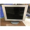 Image 2 : OFFICE DESK W/ SONY COMPUTER MONITOR WORKING