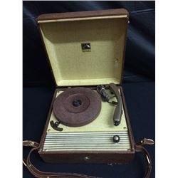 VINTAGE 45'S VICTROLA RECORD PLAYER