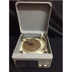VINTAGE 45'S RECORD PLAYER