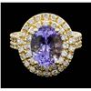 Image 2 : 14KT Yellow Gold 4.20ct Tanzanite and Diamond Ring