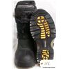 Image 3 : TUB FULL OF MENS BOOTS