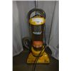 Image 1 : EUREKA UPRIGHT VACUUM