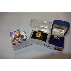 3 ASSORTED DINNER RINGS