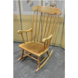 MAPLE ROCKING CHAIR