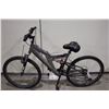 Image 2 : 2 BIKES: BLACK TREK FRONT SUSPENSION MOUNTAIN BIKE & GREY MONGOOSE FULL SUSPENSION MOUNTAIN BIKE