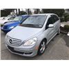 Image 1 : 2006 MERCEDES B200, 4 DOOR HATCHBACK, GREY, VIN # WDDFH33X76J025743