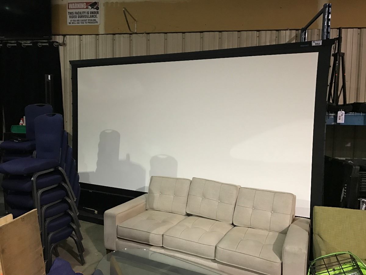 STEWART 162'' ELECTRONICALLY CONTROLLED, RETRACTABLE PROJECTION SCREEN ...