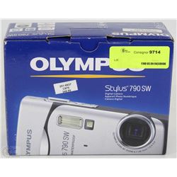 NEW OLYMPUS 7.1 MEGA PIXEL SHOCK WATERPROOF DIGITAL