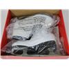 Image 1 : NEW SCHWINN FIGURE SKATES SIZE YOUTH 2