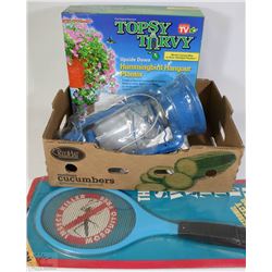 NEW HUMMINGBIRD HANDOUT PLANTER W/ ELECTRONIC