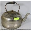 Image 1 : ANTIQUE KETTLE
