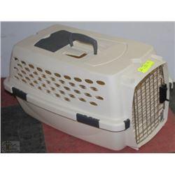 SMALL PET CARRIER