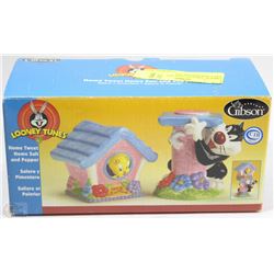 GIBSON TWEETY AND SYLVESTER SALT AND PEPPER SET