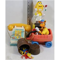 VINTAGE TOY'S FISHER PRICE POP-UP-PAL CHIME PHONE
