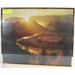 MOUNTAIN & RIVER PICTURE