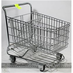 SMALL METAL GROCERY CART