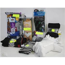 FLAT OF NEW MENS BRIEFS,BOXERS,17PCS AND 6PR CREW
