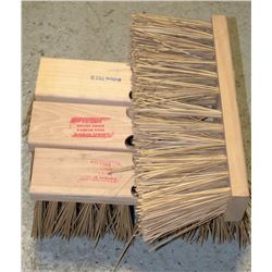LOT OF FOUR FELTON 702B HARD BRISTLE SWEEPING